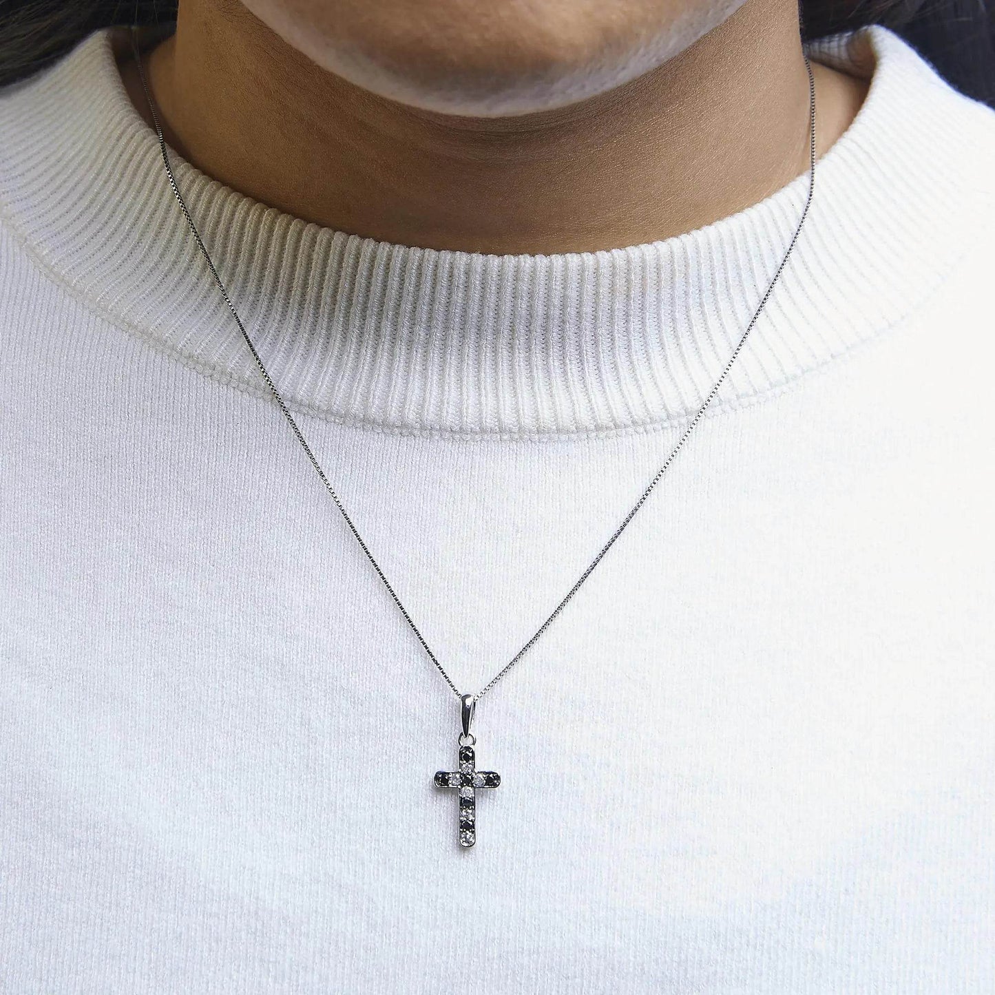 .925 Sterling Silver 1/4 Cttw Round Natural Treated Black and White Diamond Cross Pendant Necklace (Black and I-J Color, I3 Clarity) - EveryRetailNeed.Com