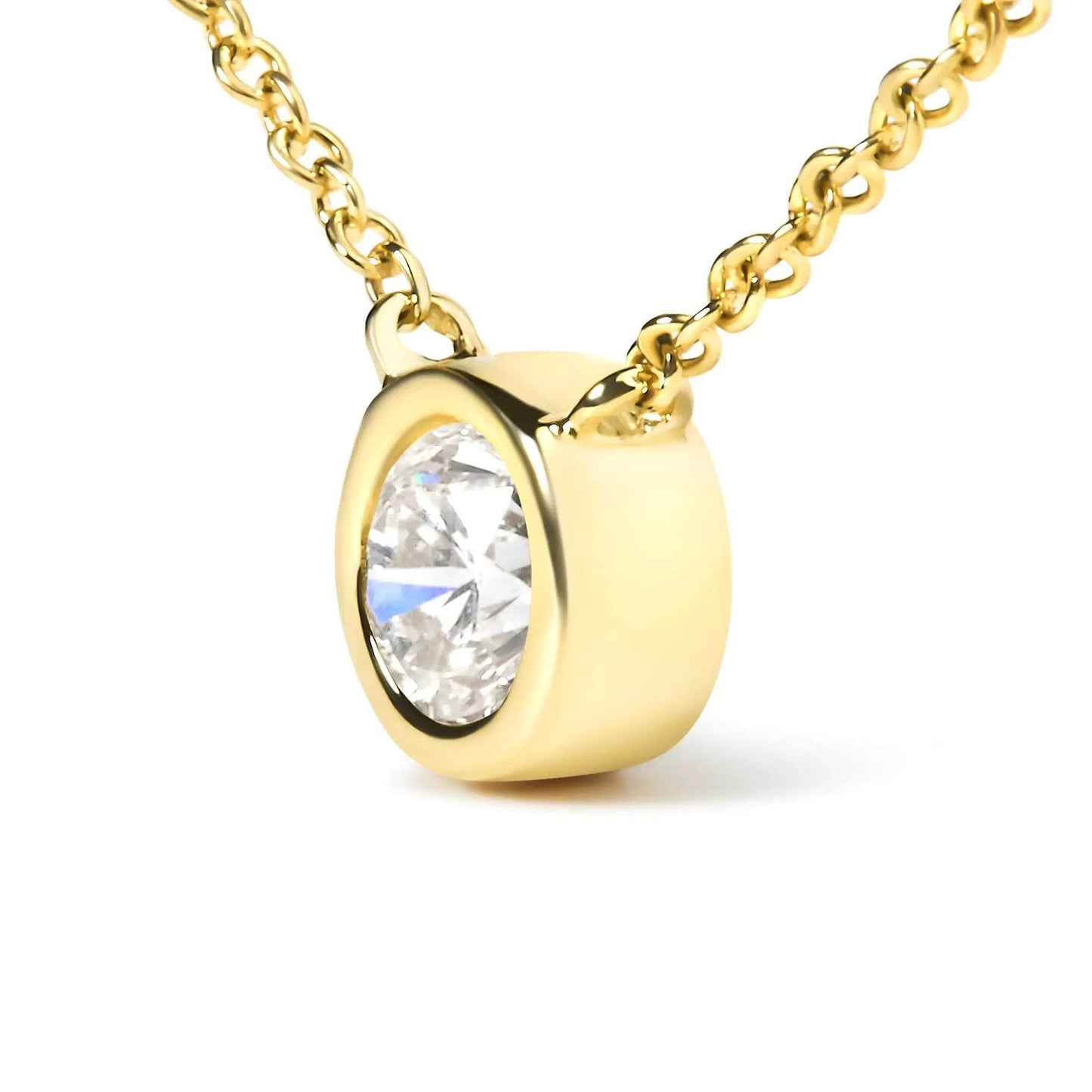 10K White Gold Bezel Diamond Solitaire Pendant Necklace - EveryRetailNeed.Com